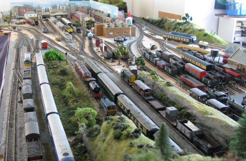 oo scale model trains