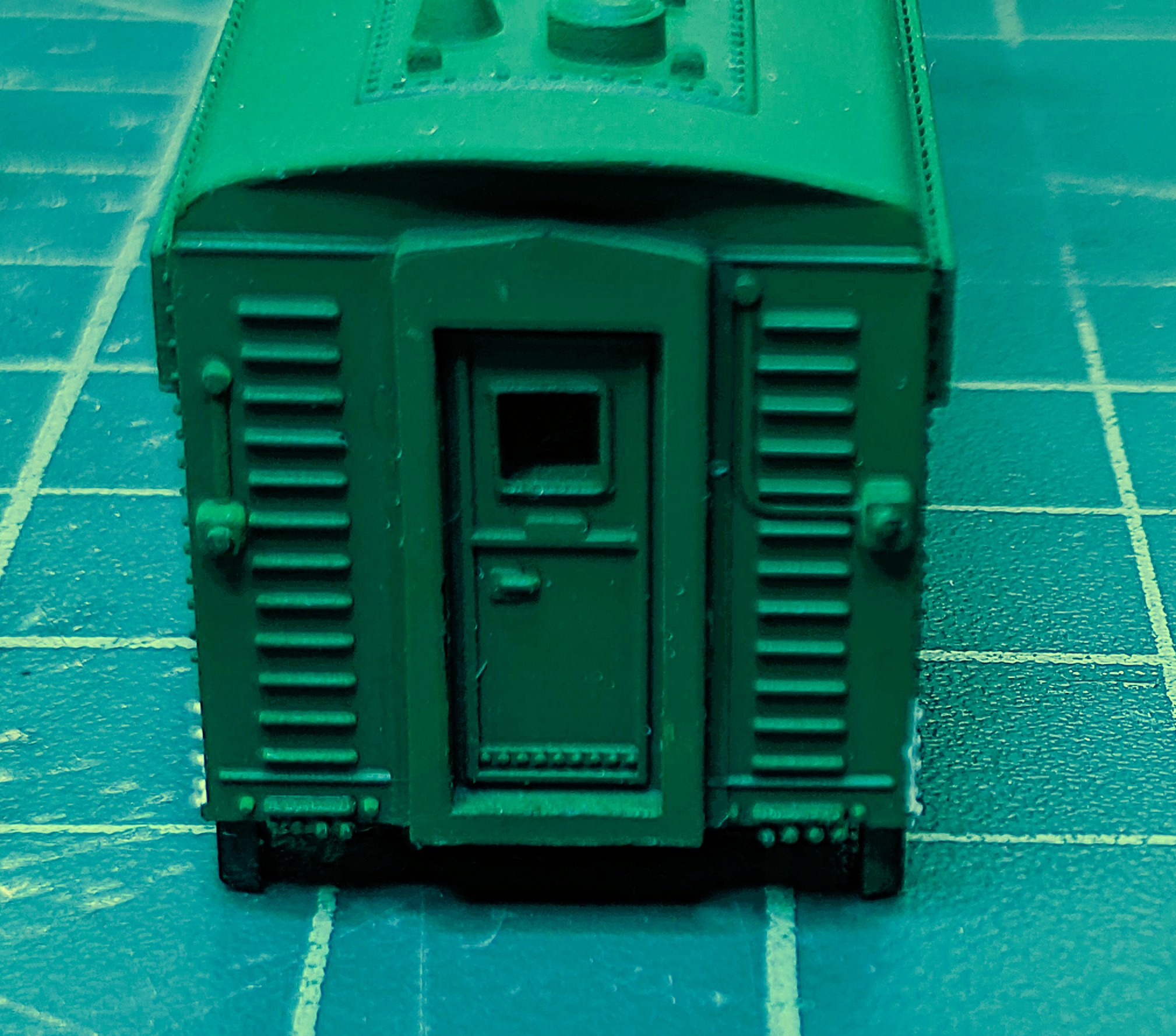 FP7 rear showing dual backup lights.jpg