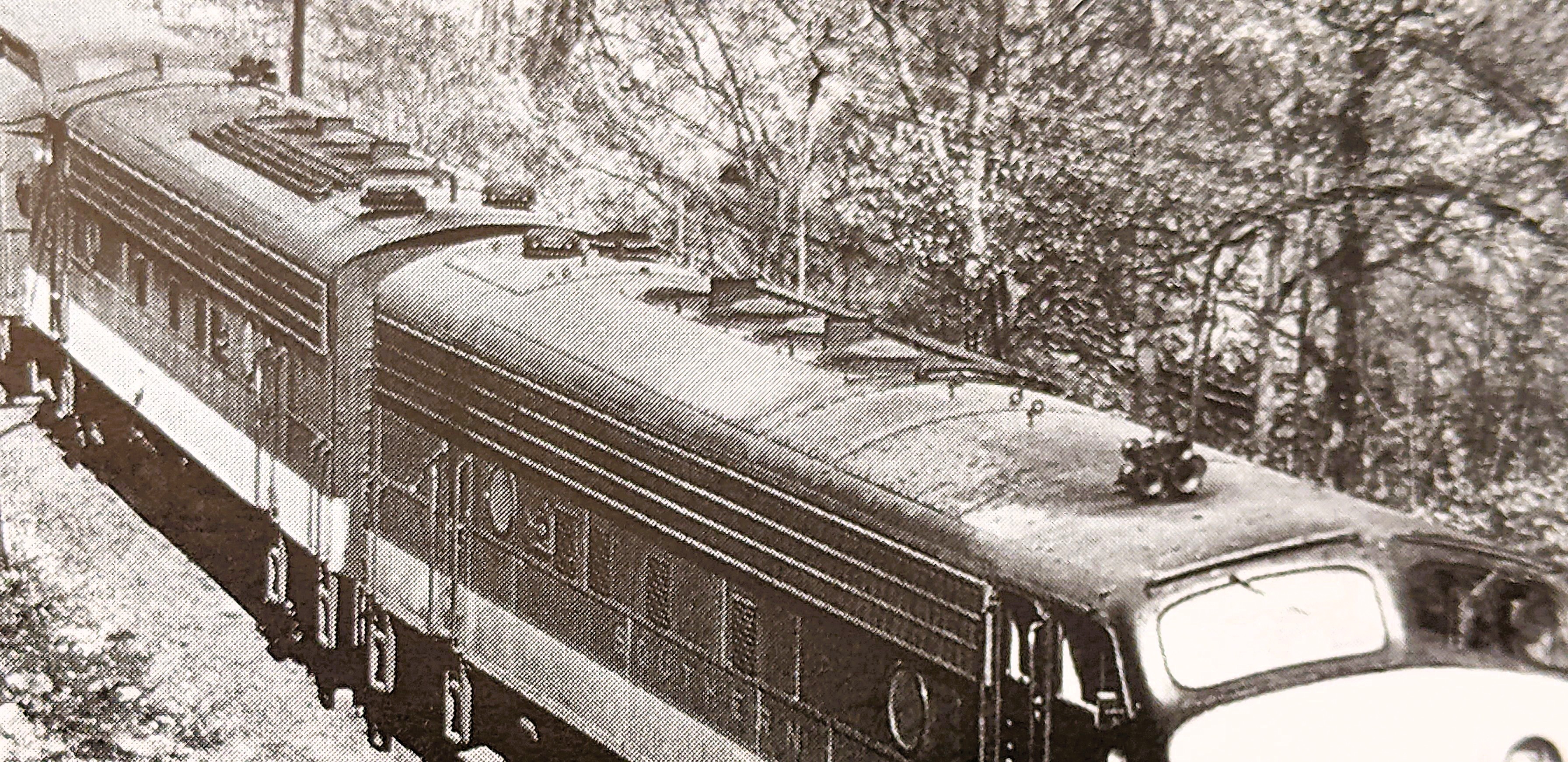 roof shot of 2 FP7As taken from Paul K Withers et al Diesels of the Southern Railway 1939-1982.jpg
