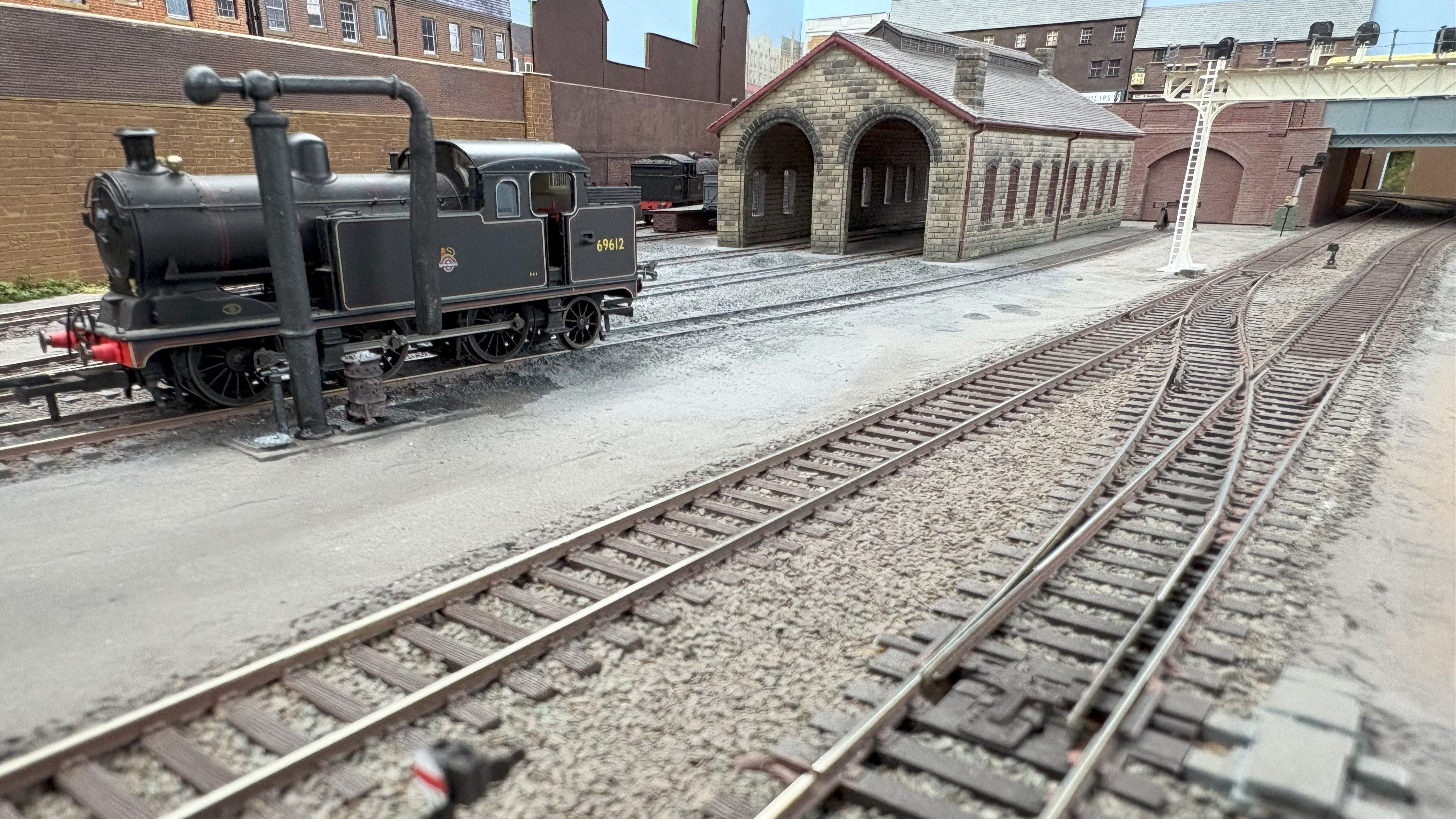 N7 on shed at Trinity Square.jpg N7 on shed at Trinity Square.jpg