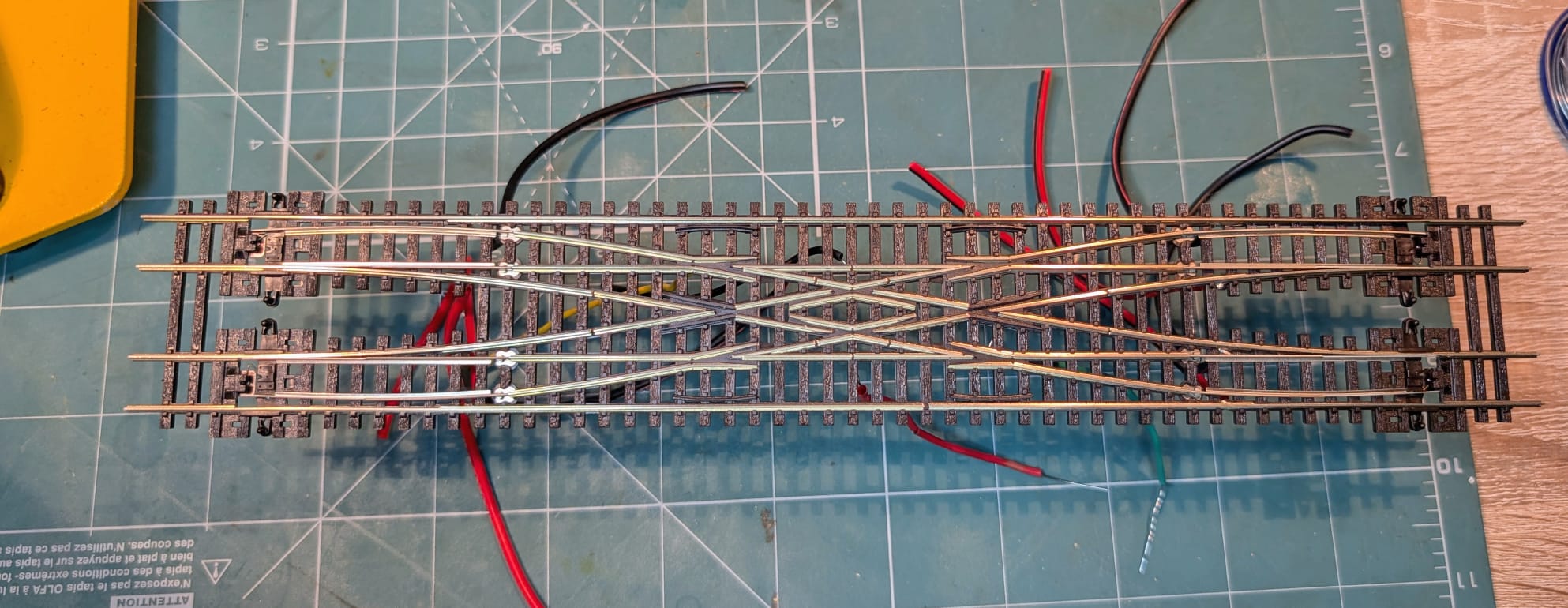 wiring Peco scissor crossing 2.jpeg