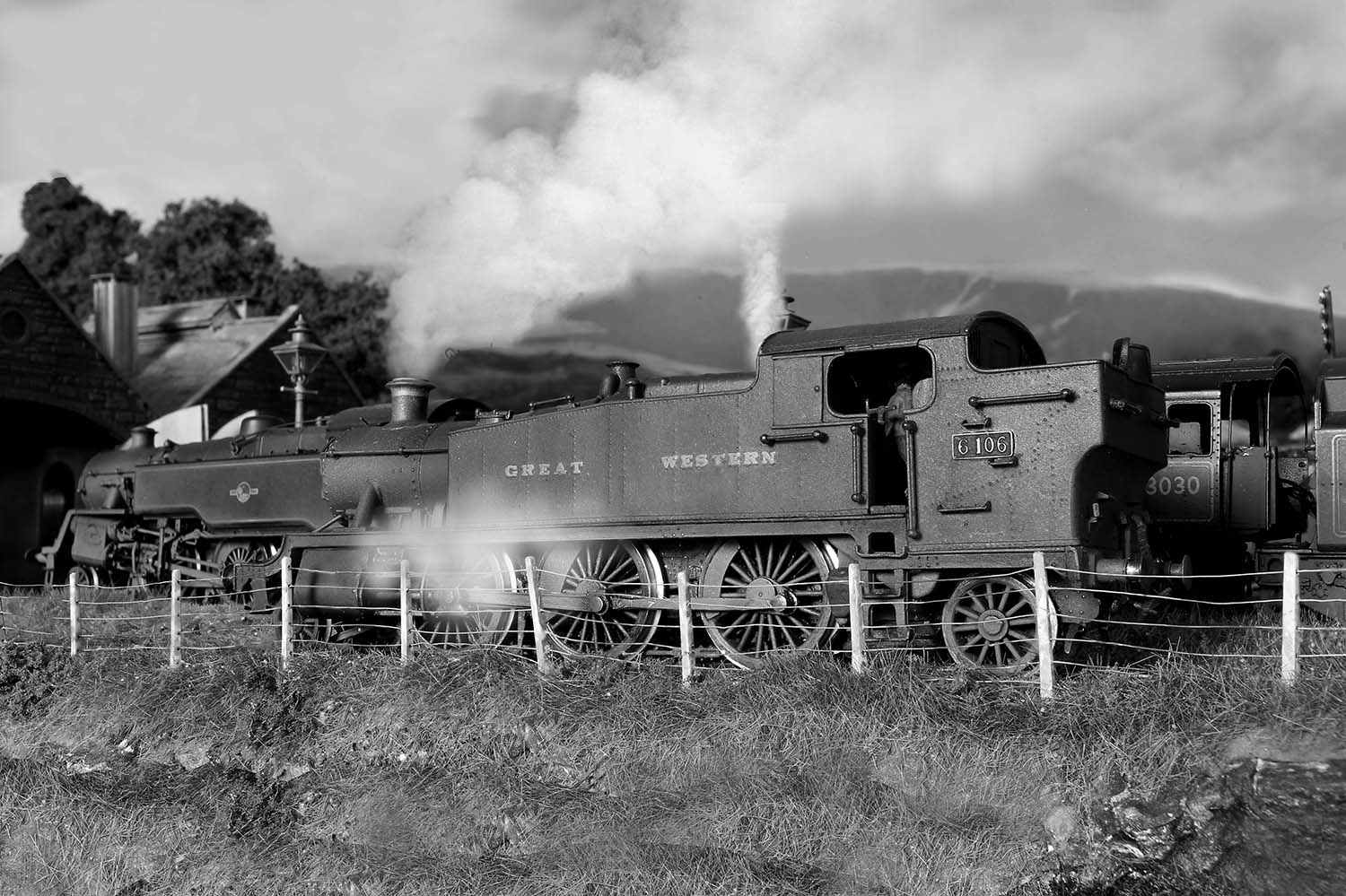 61 XX 1 smoke steam B&W red.jpg